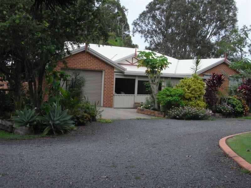 105 Garden Drive, Urangan QLD 4655