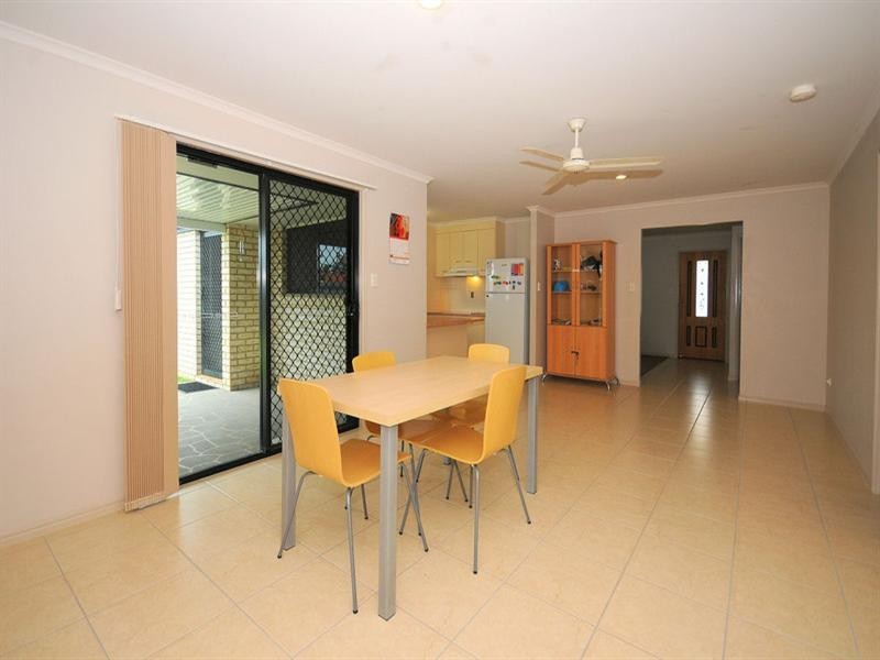 7 Redgum Court, Urraween QLD 4655