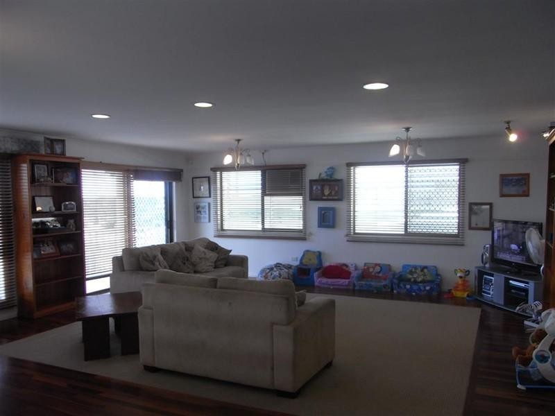 365 Boat Harbour Drive, Scarness QLD 4655