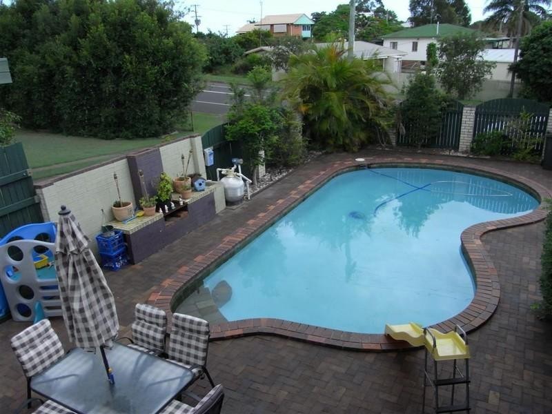 365 Boat Harbour Drive, Scarness QLD 4655