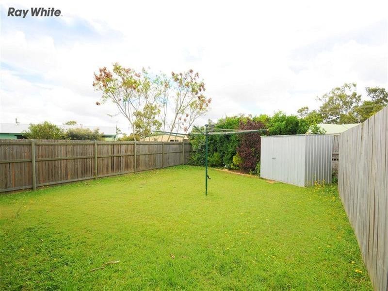 8 Capri Court, Point Vernon QLD 4655