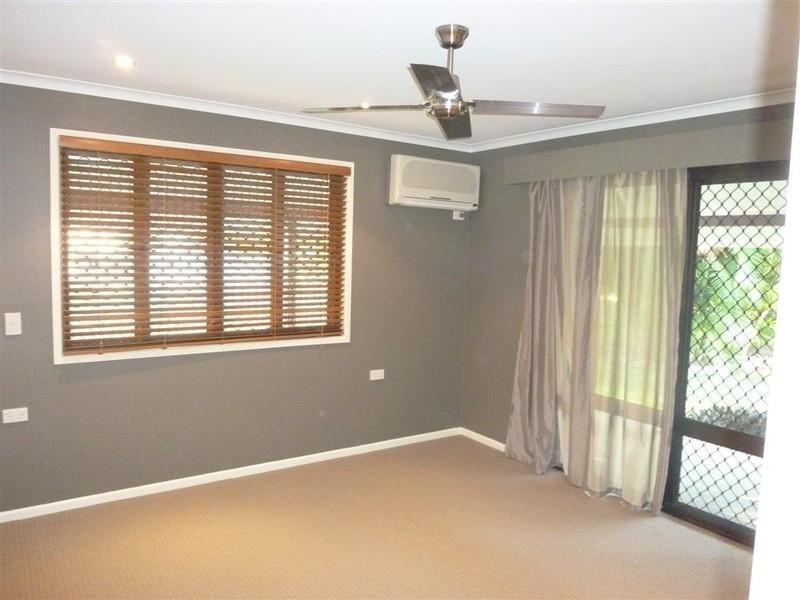180 Boundary Road, Urangan QLD 4655