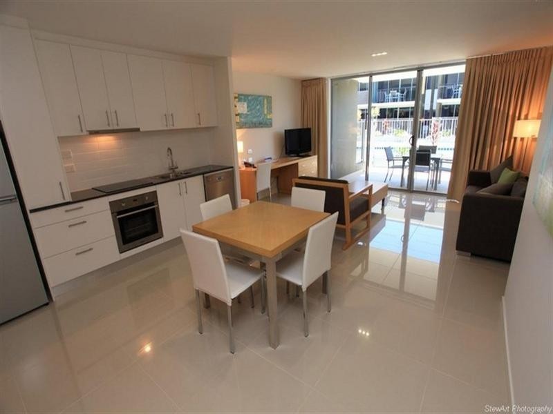 627 Charlton Esplanade, Urangan QLD 4655