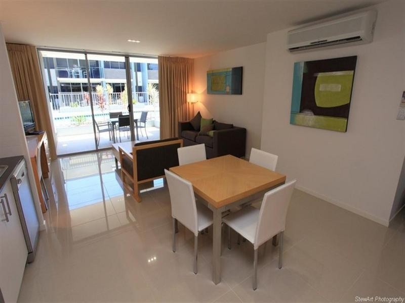 627 Charlton Esplanade, Urangan QLD 4655