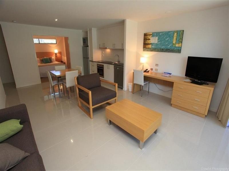 627 Charlton Esplanade, Urangan QLD 4655