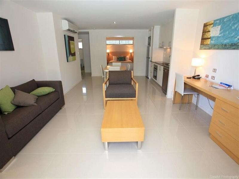 627 Charlton Esplanade, Urangan QLD 4655