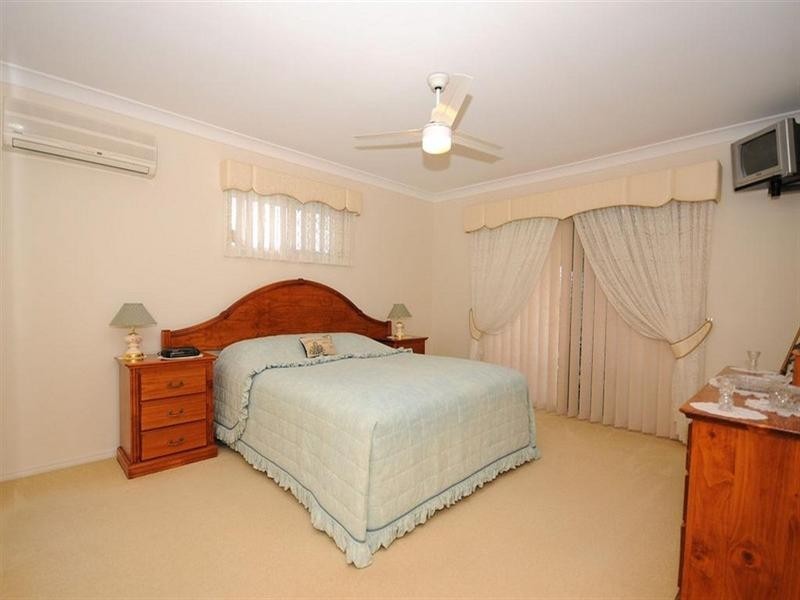 211 Lower Mountain Road, Dundowran QLD 4655