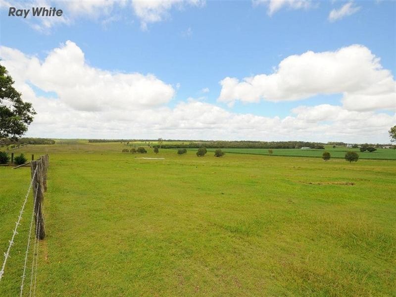 211 Lower Mountain Road, Dundowran QLD 4655