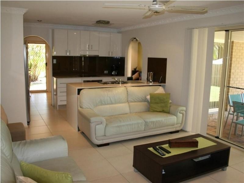 10 Koloi Street, Scarness QLD 4655