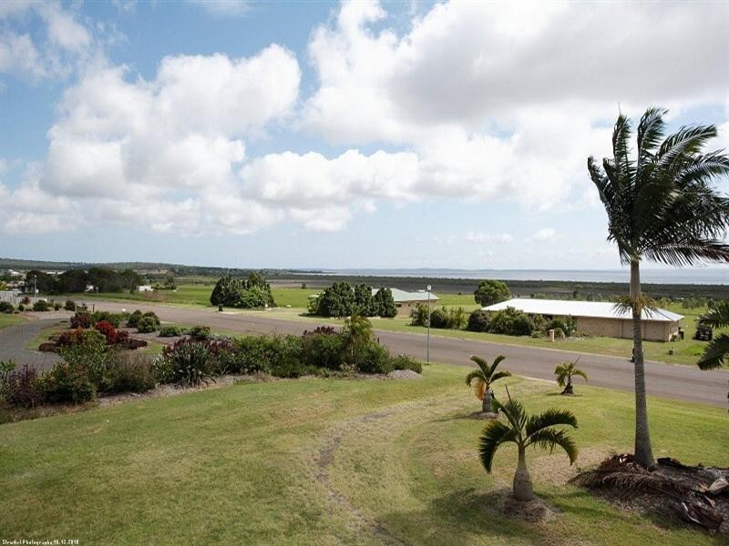 88 Cove Boulevard, River Heads QLD 4655