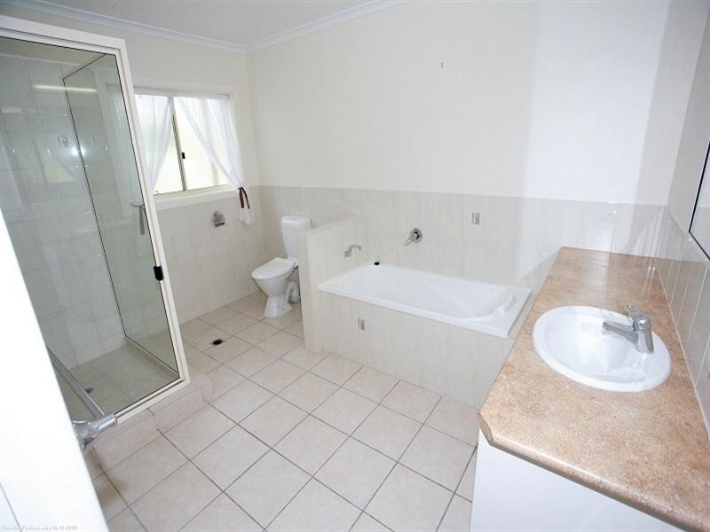 88 Cove Boulevard, River Heads QLD 4655