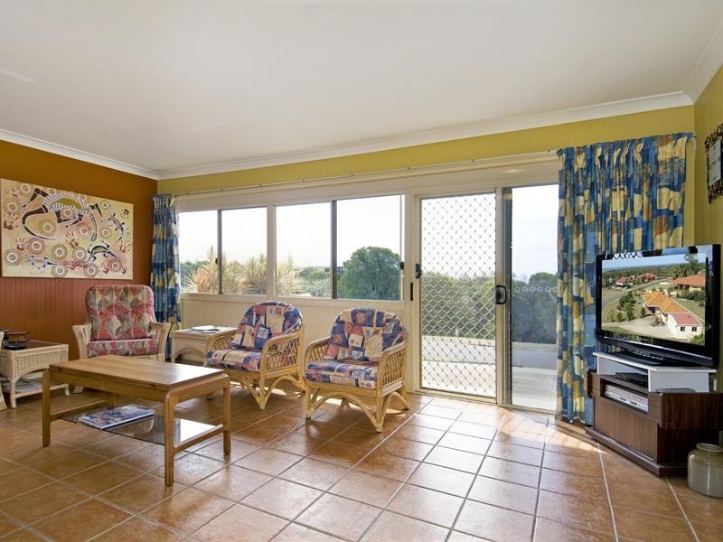 14 Mal Campbell Drive, Craignish QLD 4655