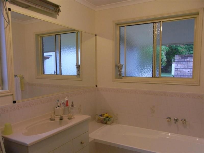 45 Fairway Drive, Urraween QLD 4655