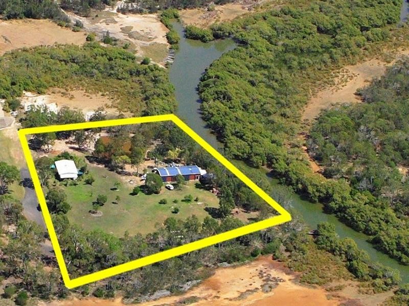 40 Vista Street, Urangan QLD 4655