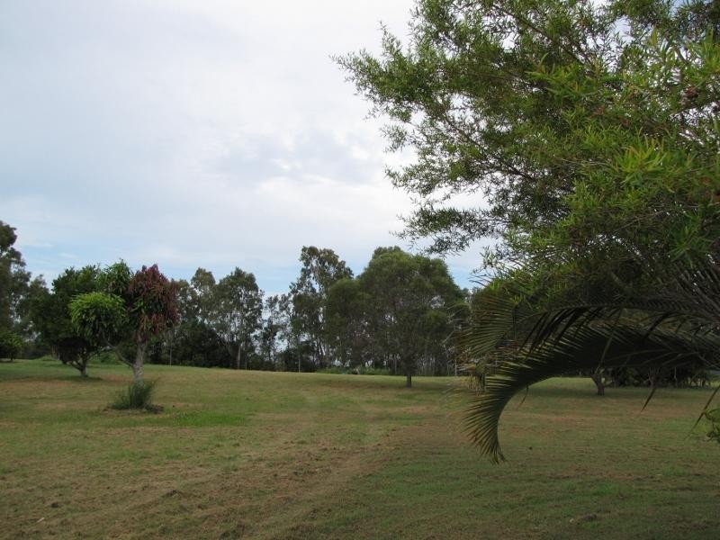 40 Vista Street, Urangan QLD 4655