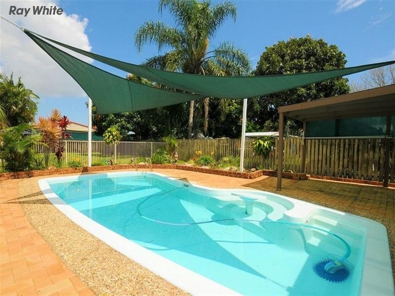 11 Grevillea Street, Kawungan QLD 4655
