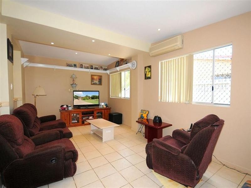 11 Grevillea Street, Kawungan QLD 4655