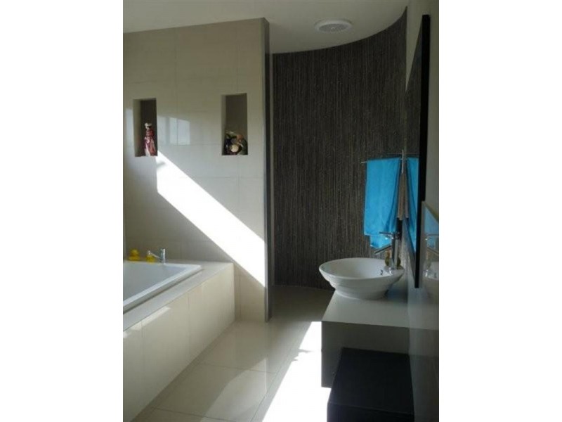 1 Dundowran Beach Esplanade, Dundowran Beach QLD 4655