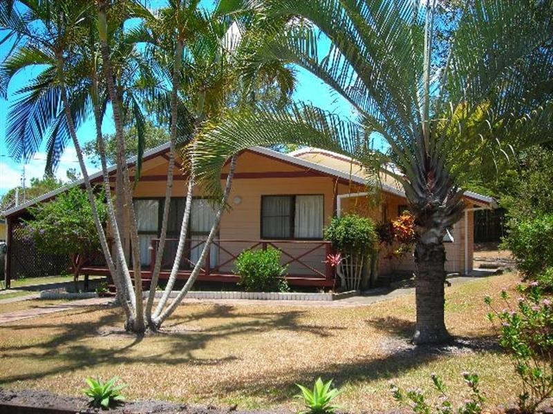 9 Top Street, Torquay QLD 4655