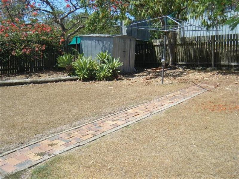 9 Top Street, Torquay QLD 4655