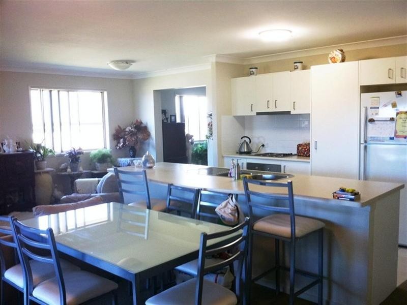 7 Teresa Street, Nikenbah QLD 4655