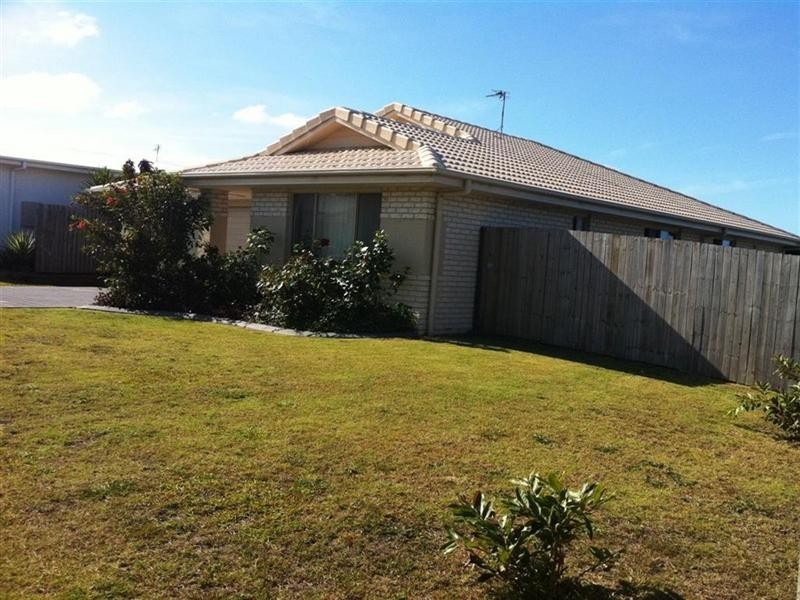 7 Teresa Street, Nikenbah QLD 4655