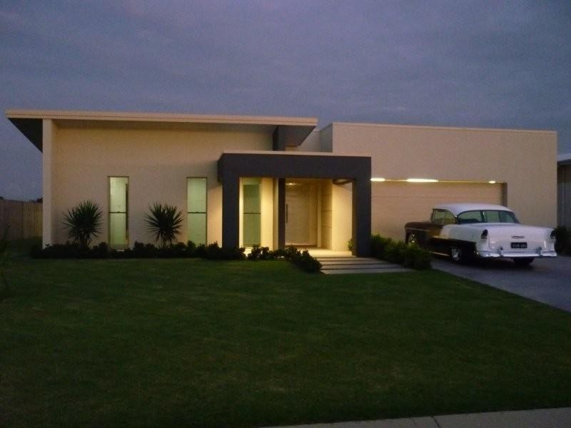 3 Mermaid Court, Eli Waters QLD 4655