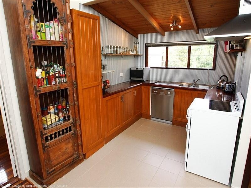 209 Torquay Terrace, Torquay QLD 4655