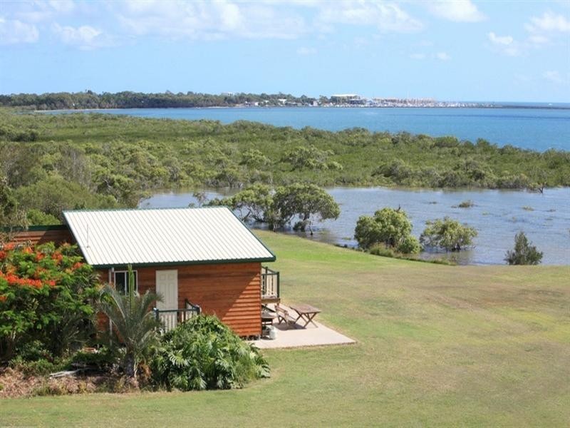 2 Beck Road, Urangan QLD 4655