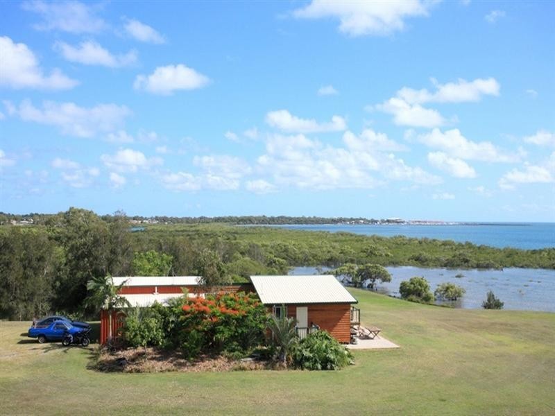 2 Beck Road, Urangan QLD 4655