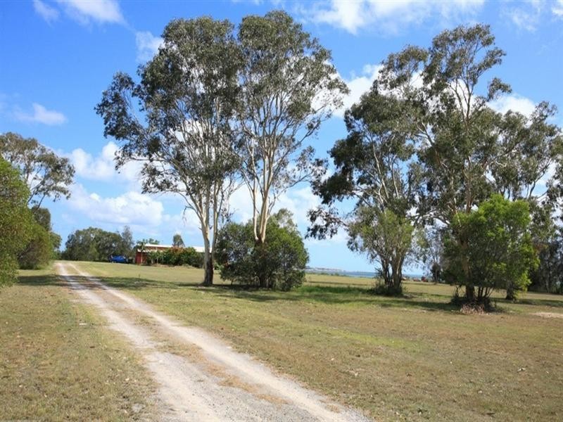 2 Beck Road, Urangan QLD 4655