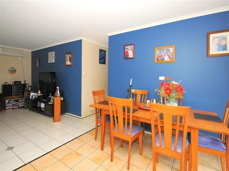 8 Melong Street, Scarness QLD 4655