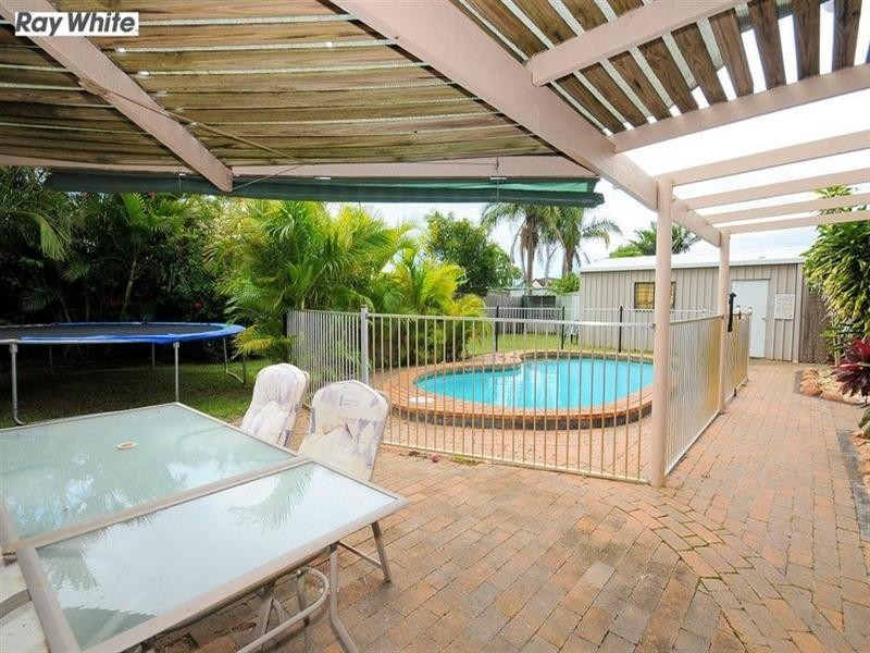 8 Melong Street, Scarness QLD 4655