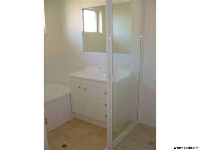 1/112 Bideford Street, Torquay QLD 4655