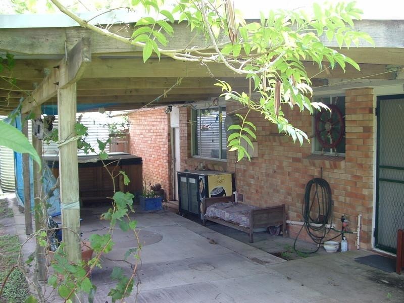 12 Windsor Way, Urraween QLD 4655