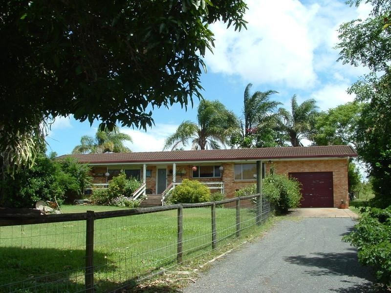 12 Windsor Way, Urraween QLD 4655