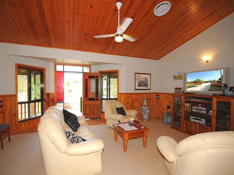 52 Sempfs Road, Dundowran Beach QLD 4655