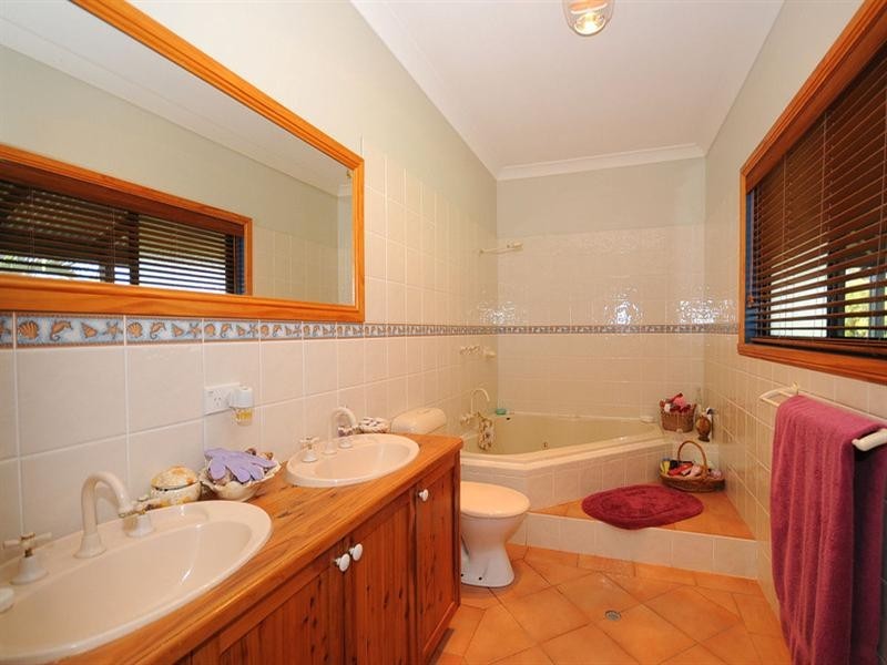 52 Sempfs Road, Dundowran Beach QLD 4655