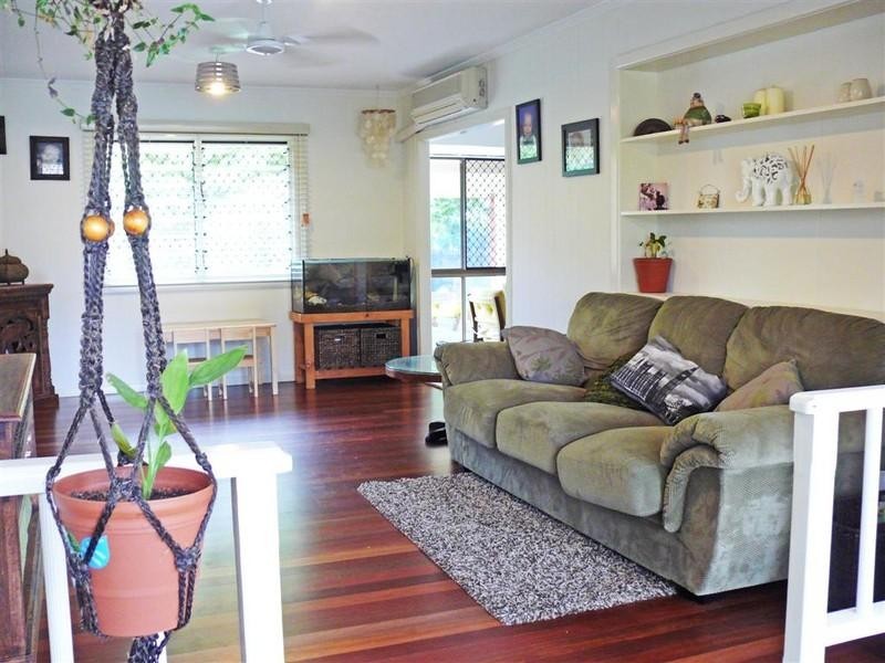 19 Truro Street, Torquay QLD 4655