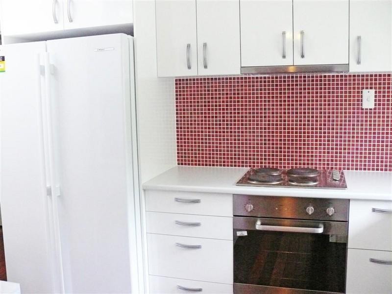 19 Truro Street, Torquay QLD 4655