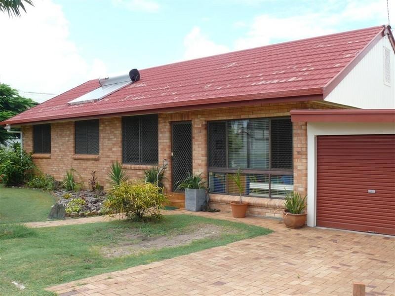 19 Truro Street, Torquay QLD 4655
