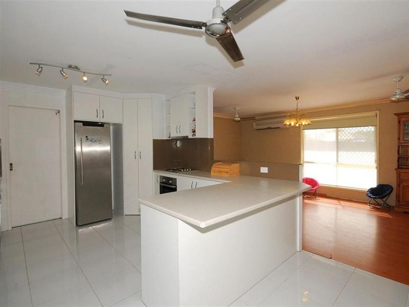 16 Mackay Drive, Kawungan QLD 4655
