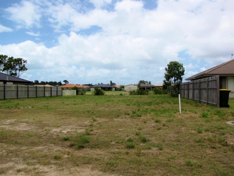 13 KINGSTON Court, Point Vernon QLD 4655