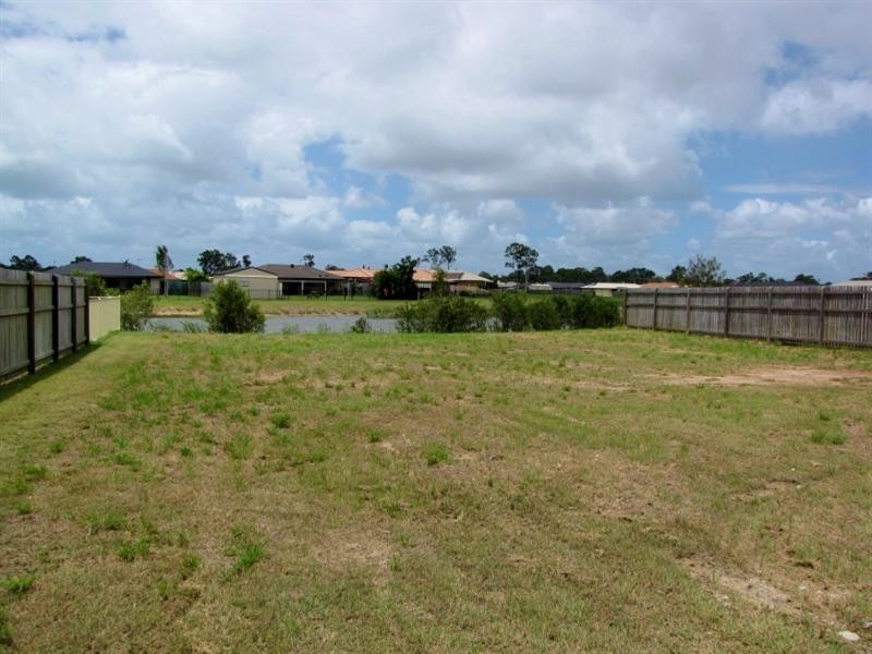 13 KINGSTON Court, Point Vernon QLD 4655