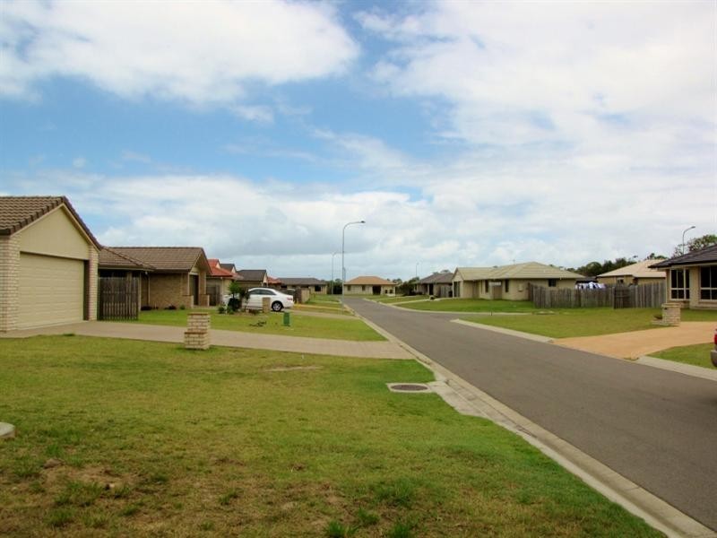 13 KINGSTON Court, Point Vernon QLD 4655