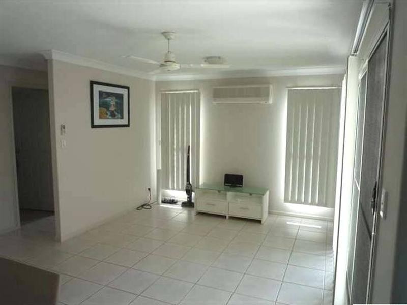 3 BUSHLARK Avenue, Eli Waters QLD 4655