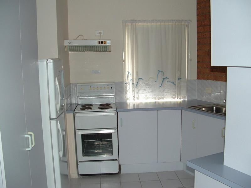 4/448 Charlton Esplanade, Torquay QLD 4655