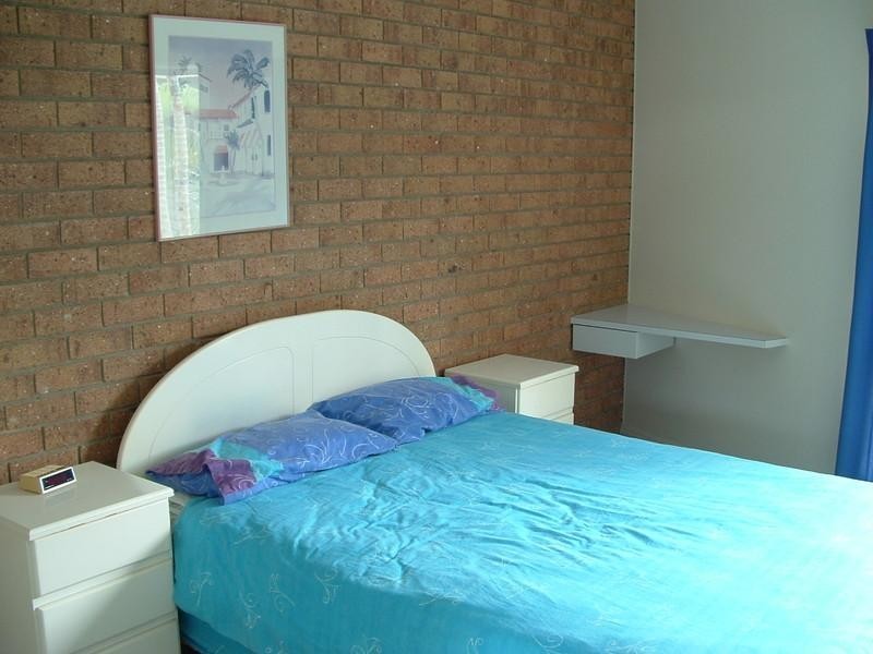 4/448 Charlton Esplanade, Torquay QLD 4655