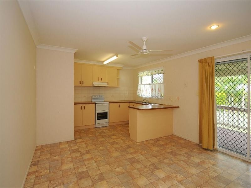 37 St Andrews Drive, Pialba QLD 4655
