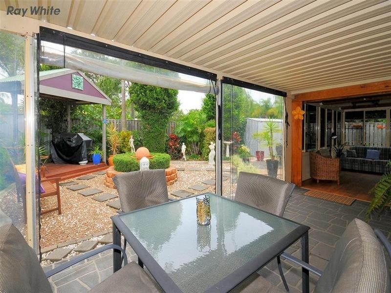 4 Jonwest Close, Torquay QLD 4655